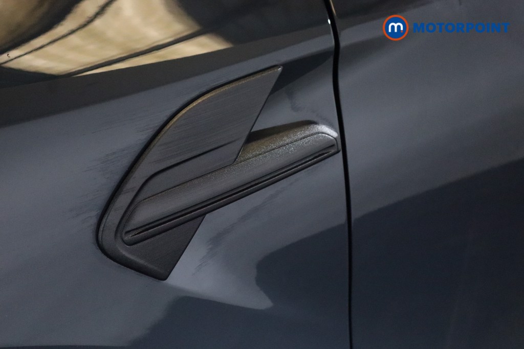 Renault Captur Iconic Manual Petrol SUV - Stock Number (1544593) - 21st supplementary image