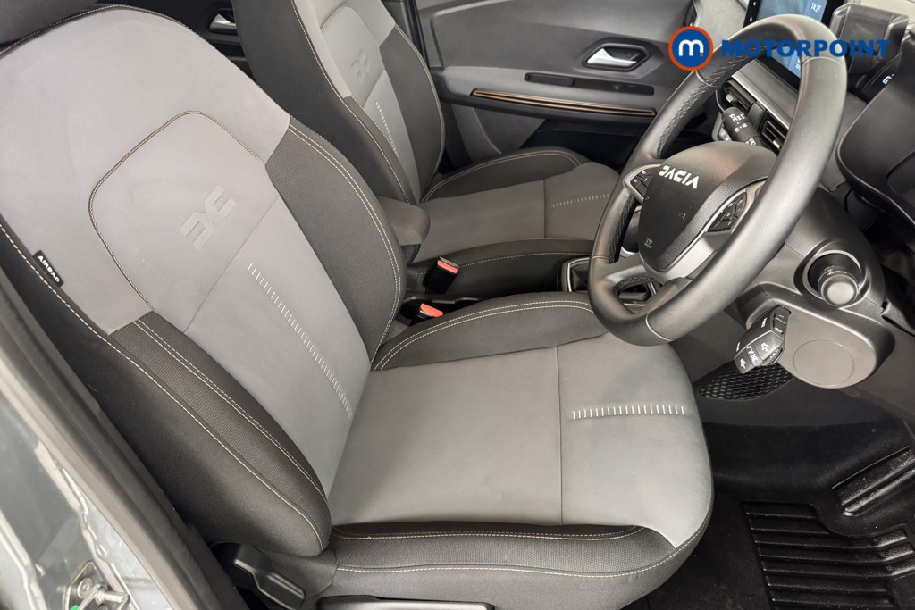 Dacia Jogger Extreme Automatic Petrol-Electric Hybrid People Carrier - Stock Number (1545033) - 6th supplementary image