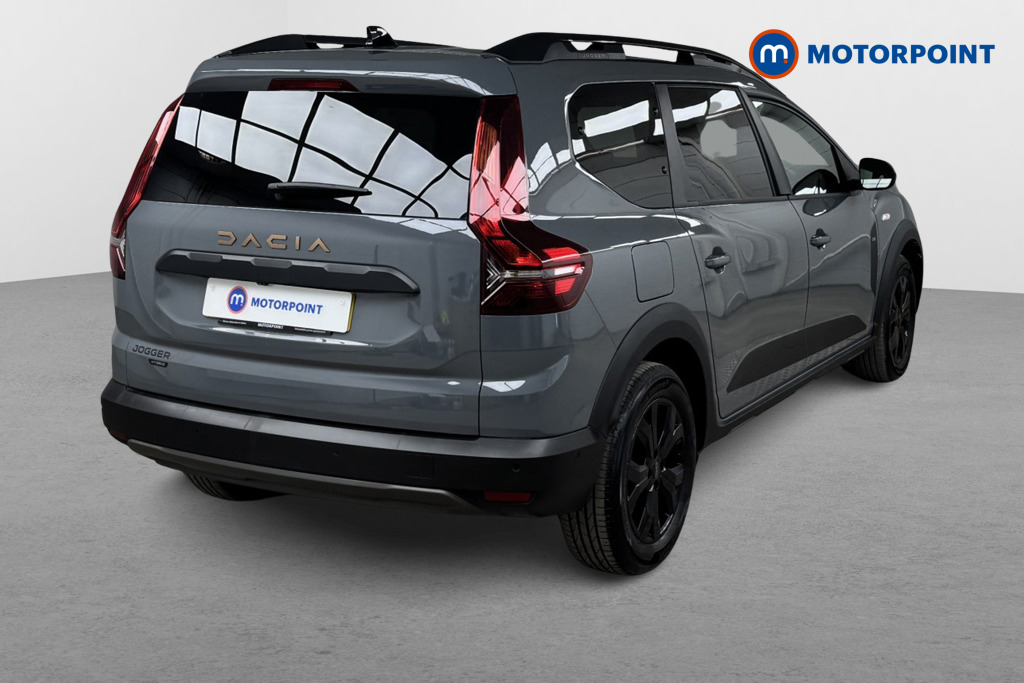 Dacia Jogger Extreme Automatic Petrol-Electric Hybrid People Carrier - Stock Number (1545033) - Drivers side rear corner
