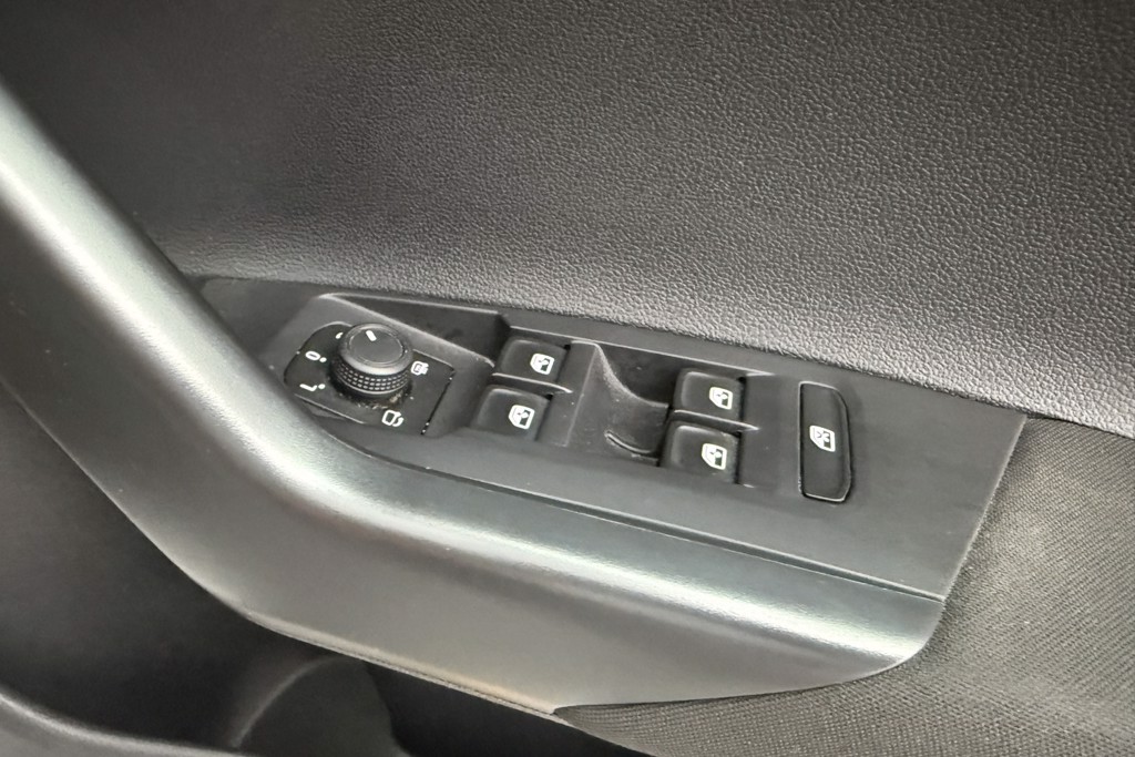 Volkswagen Taigo Life Manual Petrol SUV - Stock Number (1545379) - 18th supplementary image