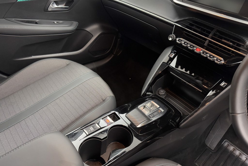 Peugeot 208 Allure Premium -Plus Automatic Petrol Hatchback - Stock Number (1545544) - 14th supplementary image