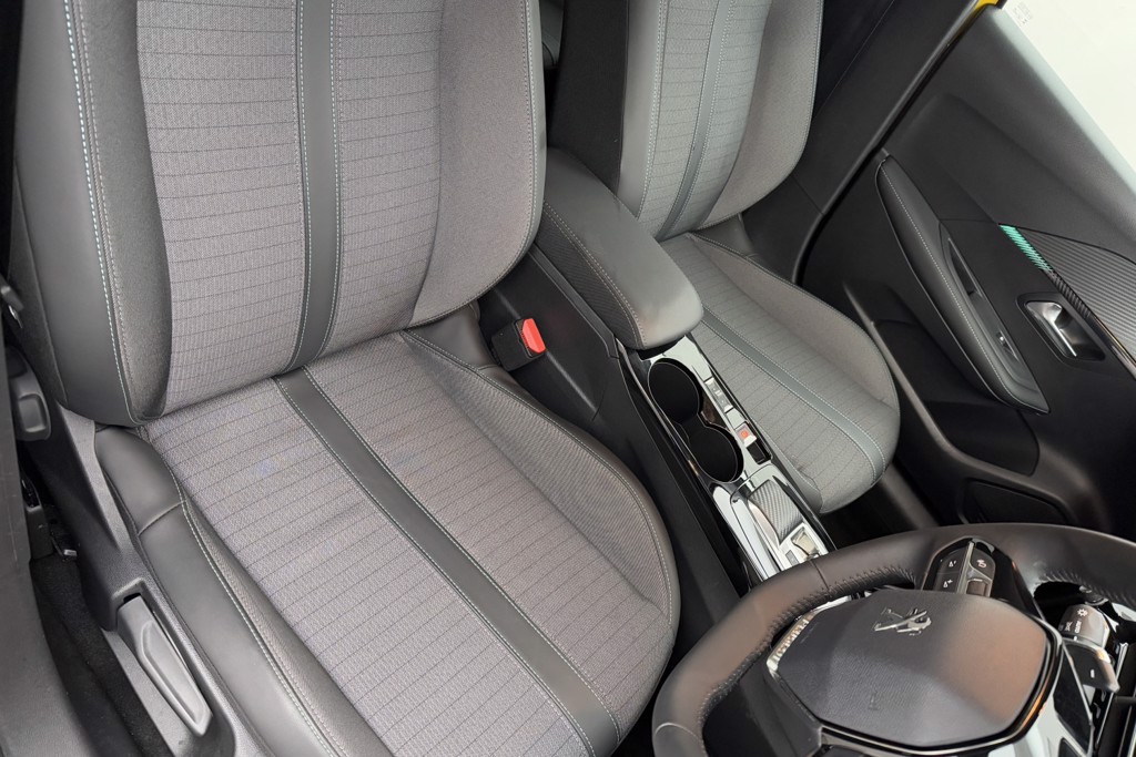 Peugeot 208 Allure Premium -Plus Automatic Petrol Hatchback - Stock Number (1545544) - 18th supplementary image
