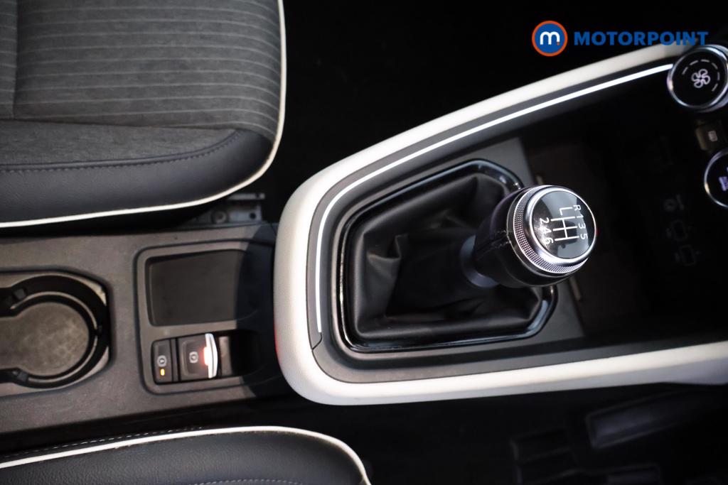 Renault Clio Techno Manual Petrol Hatchback - Stock Number (1545710) - 6th supplementary image