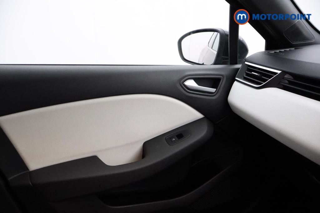 Renault Clio Techno Manual Petrol Hatchback - Stock Number (1545710) - 8th supplementary image