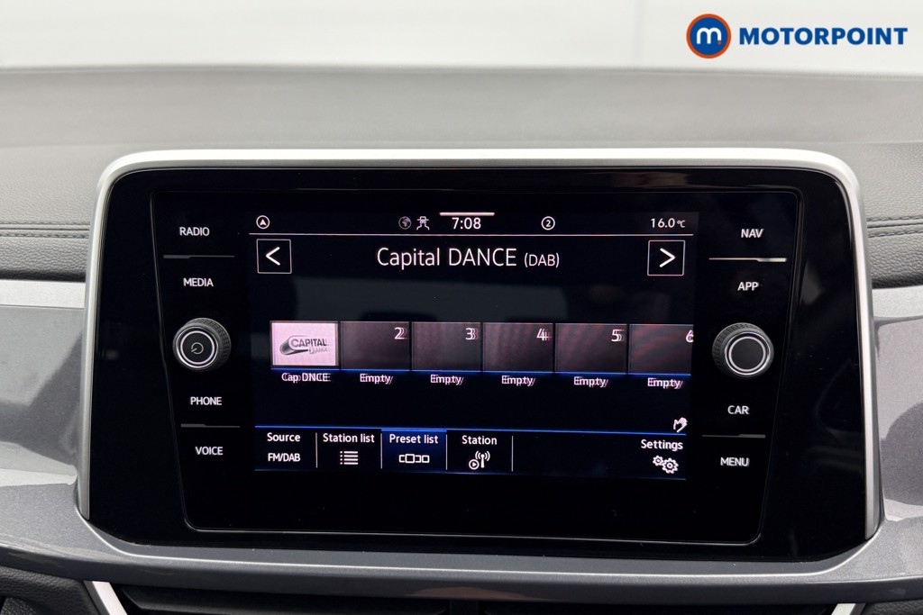 Volkswagen T-Roc Style Manual Petrol SUV - Stock Number (1546291) - 6th supplementary image