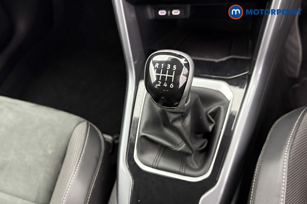 Volkswagen T-Roc Style Manual Petrol SUV - Stock Number (1546291) - 13th supplementary image