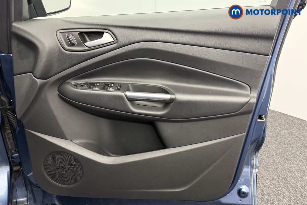 Ford Kuga St-Line Edition Automatic Diesel SUV - Stock Number (1546601) - 17th supplementary image
