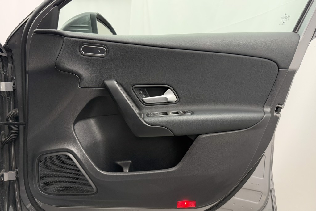 Mercedes-Benz A Class SE Automatic Diesel Hatchback - Stock Number (1546655) - 20th supplementary image