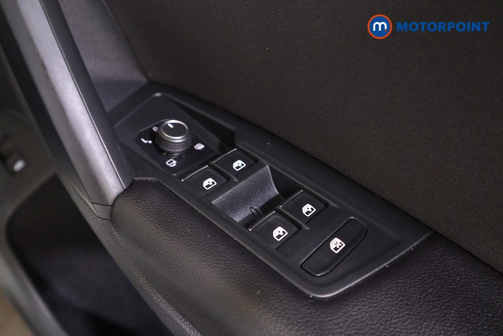 Volkswagen Tiguan Elegance Automatic Petrol SUV - Stock Number (1546678) - 12th supplementary image