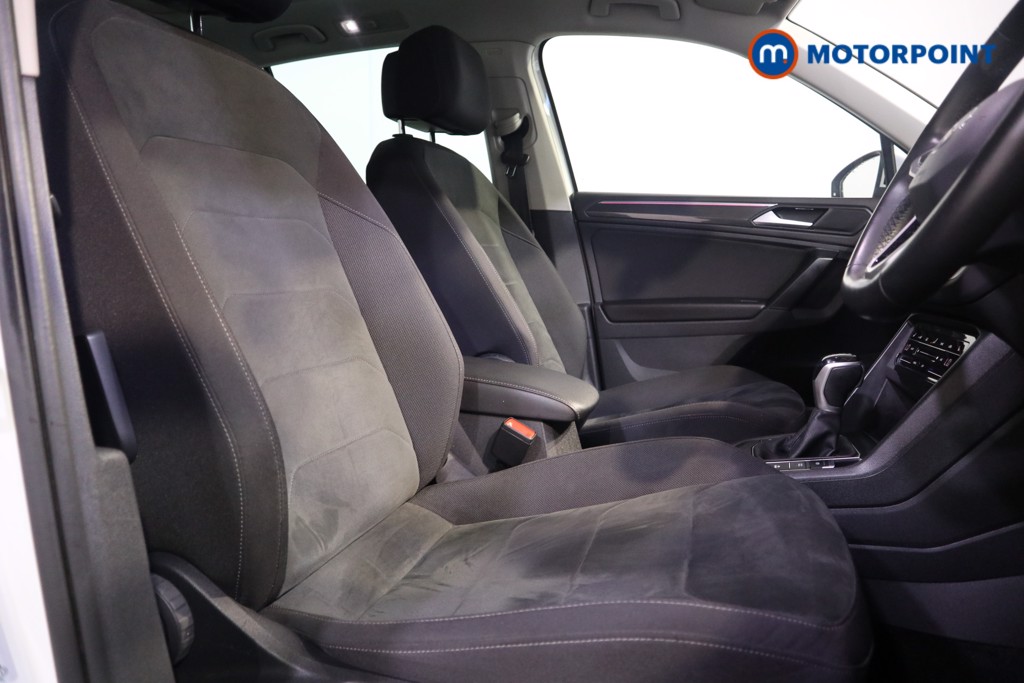 Volkswagen Tiguan Elegance Automatic Petrol SUV - Stock Number (1546678) - 13th supplementary image