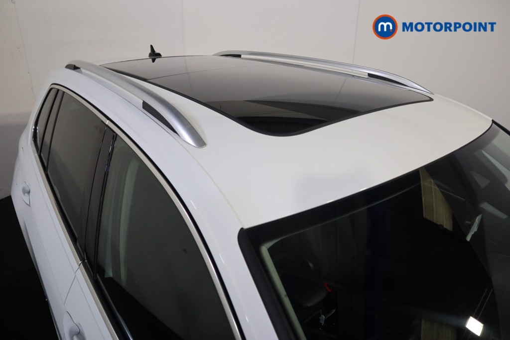 Volkswagen Tiguan Elegance Automatic Petrol SUV - Stock Number (1546678) - 25th supplementary image