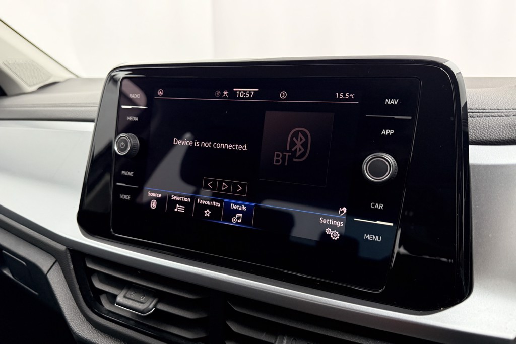 Volkswagen T-Roc Life Manual Petrol SUV - Stock Number (1546679) - 7th supplementary image