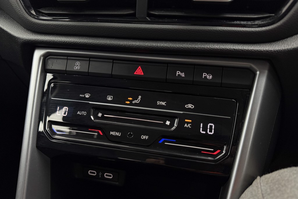 Volkswagen T-Roc Life Manual Petrol SUV - Stock Number (1546679) - 12th supplementary image