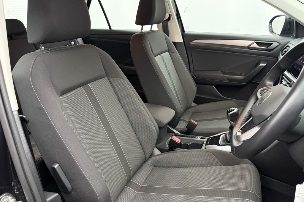 Volkswagen T-Roc Life Manual Petrol SUV - Stock Number (1546679) - 17th supplementary image