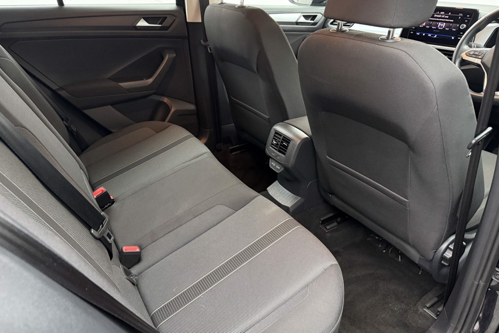 Volkswagen T-Roc Life Manual Petrol SUV - Stock Number (1546679) - 19th supplementary image