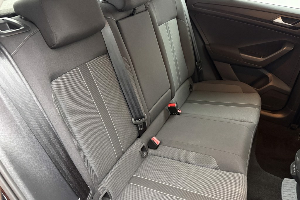 Volkswagen T-Roc Life Manual Petrol SUV - Stock Number (1546679) - 21st supplementary image
