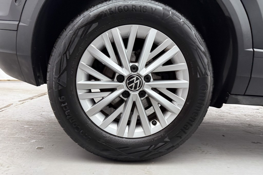 Volkswagen T-Roc Life Manual Petrol SUV - Stock Number (1546679) - 28th supplementary image