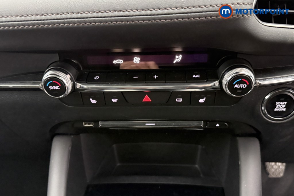 Mazda 3 Sport Lux Manual Petrol-Electric Hybrid Saloon - Stock Number (1547065) - 9th supplementary image