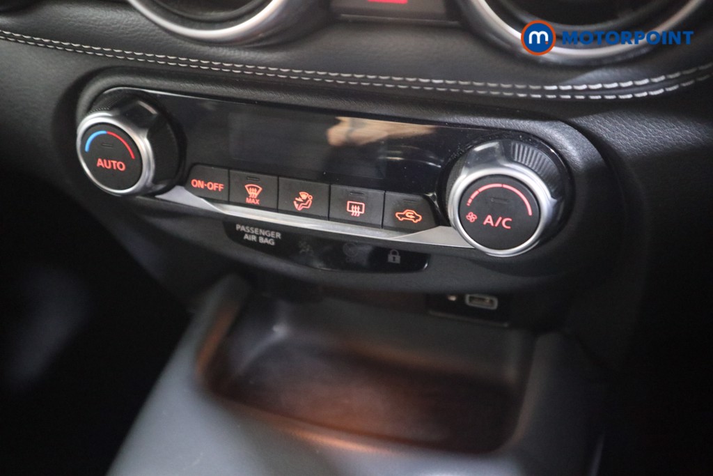 Nissan Juke N-Connecta Manual Petrol SUV - Stock Number (1547116) - 7th supplementary image