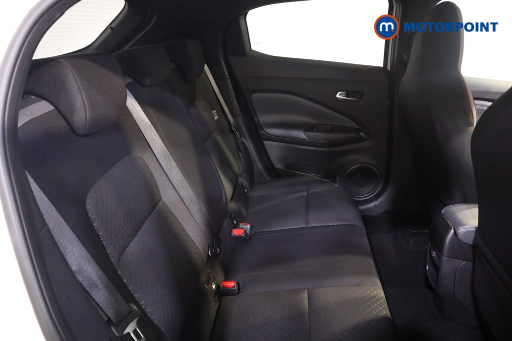 Nissan Juke N-Connecta Manual Petrol SUV - Stock Number (1547116) - 12th supplementary image