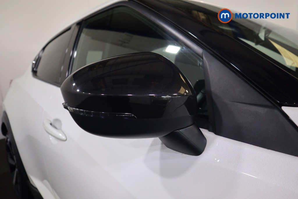 Nissan Juke N-Connecta Manual Petrol SUV - Stock Number (1547116) - 22nd supplementary image