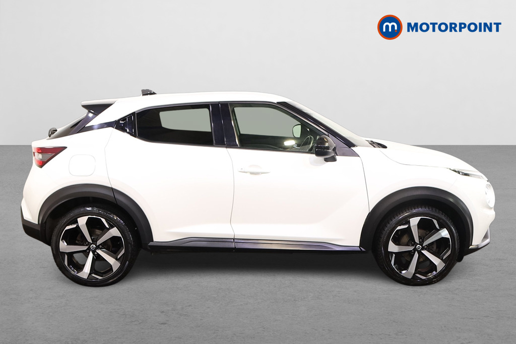 Nissan Juke N-Connecta Manual Petrol SUV - Stock Number (1547116) - Drivers side