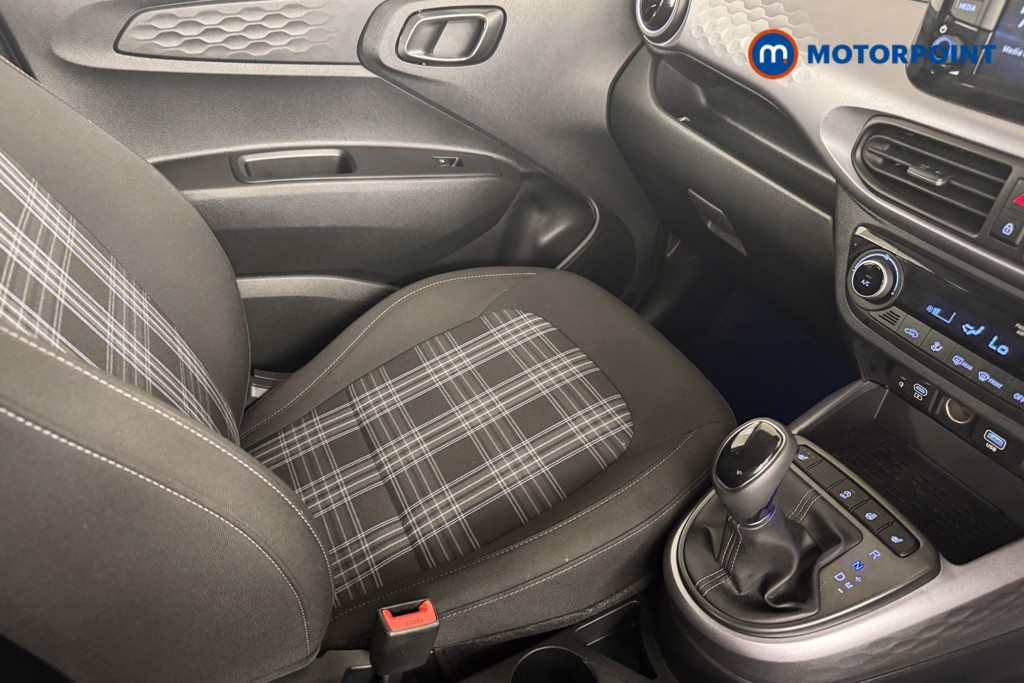 Hyundai I10 Premium Automatic Petrol Hatchback - Stock Number (1547328) - 11th supplementary image