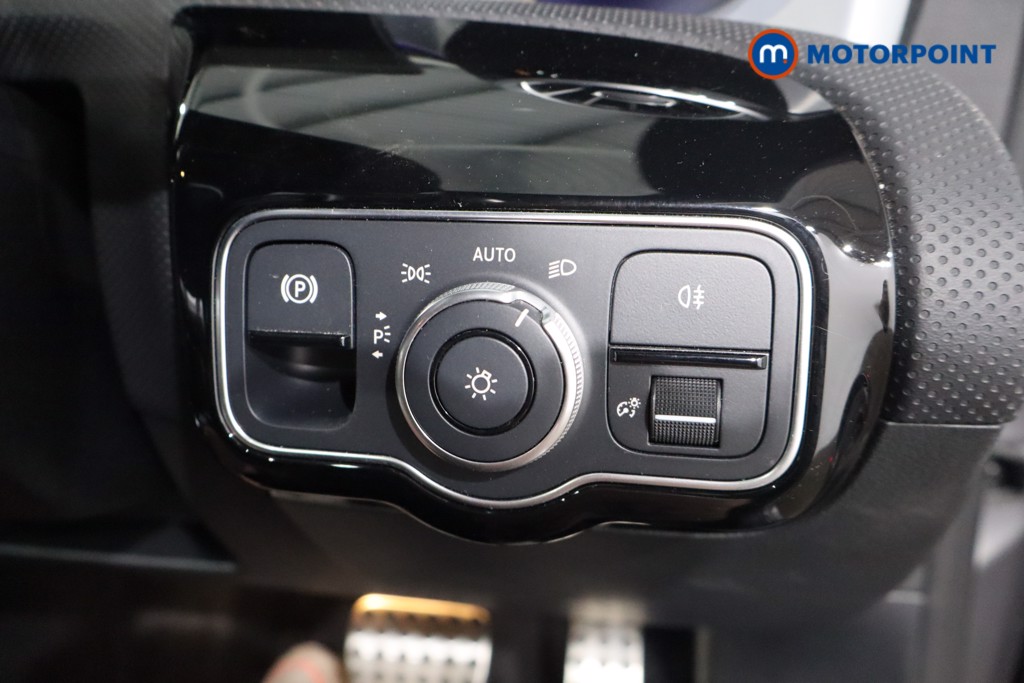 Mercedes-Benz CLA Amg Line Automatic Petrol Plug-In Hybrid Estate - Stock Number (1547335) - 21st supplementary image