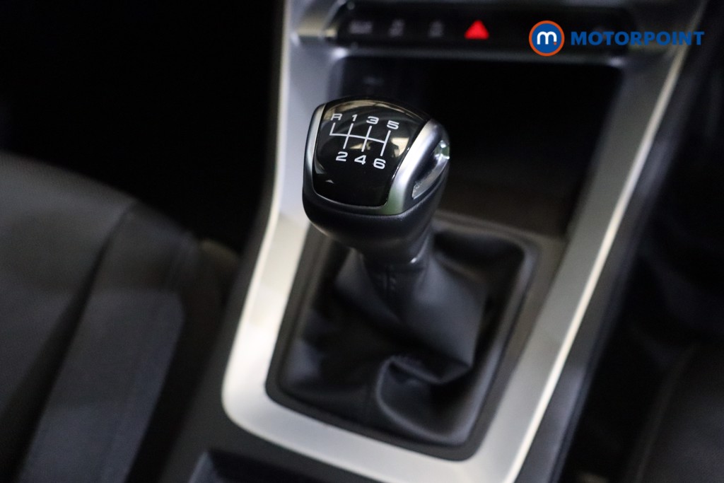 Audi Q3 Technik Manual Petrol SUV - Stock Number (1547702) - 6th supplementary image