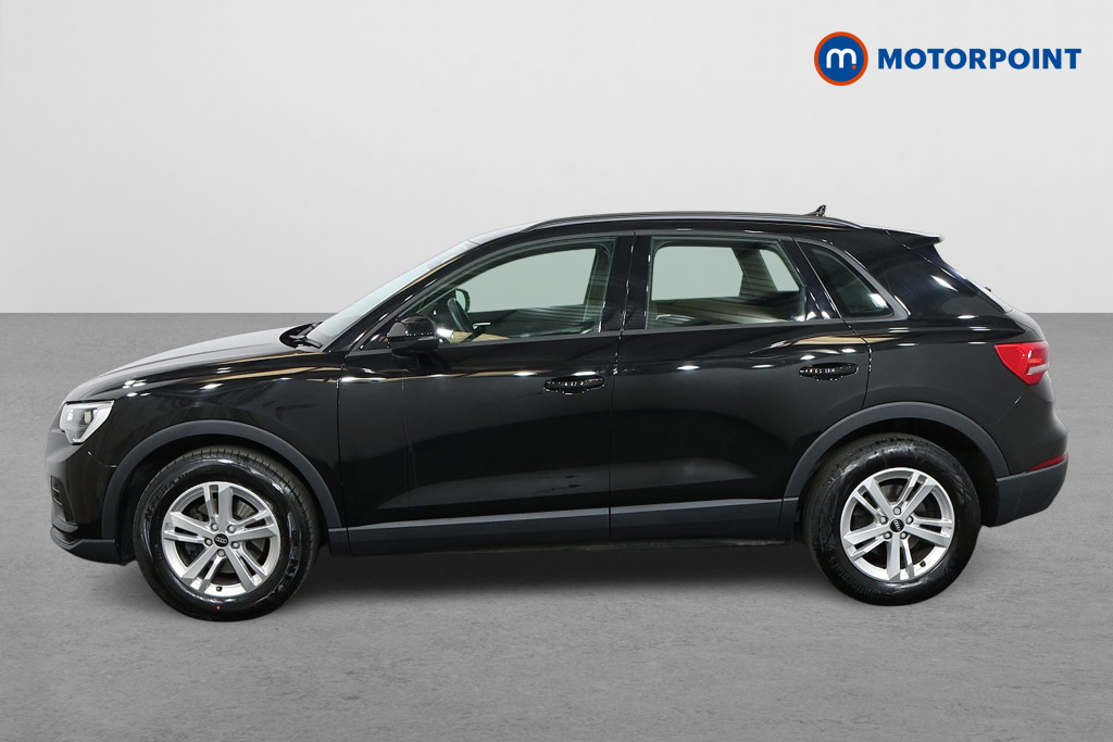 Audi Q3 Technik Manual Petrol SUV - Stock Number (1547702) - Passenger side