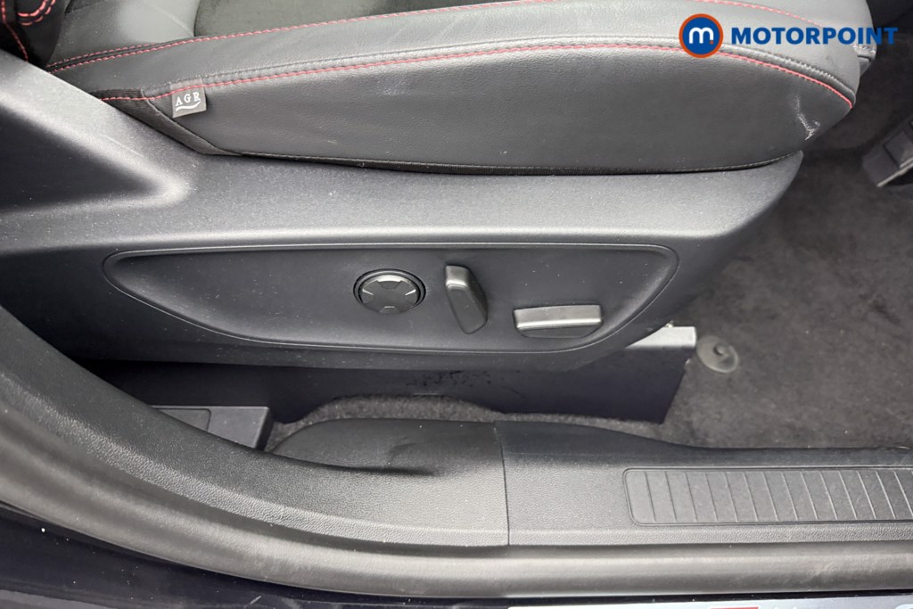 Ford Kuga St-Line X Automatic Petrol Plug-In Hybrid SUV - Stock Number (1548451) - 18th supplementary image