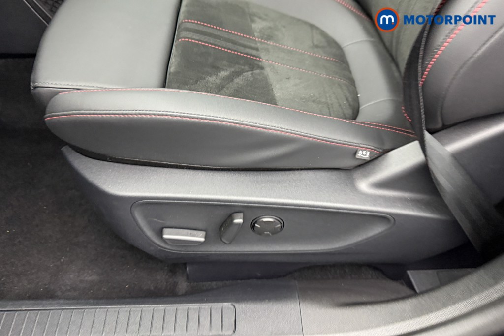 Ford Kuga St-Line X Automatic Petrol Plug-In Hybrid SUV - Stock Number (1548451) - 26th supplementary image