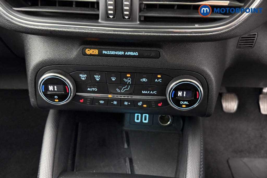 Ford Focus Active X Edition Manual Petrol-Electric Hybrid Hatchback - Stock Number (1548466) - 10th supplementary image