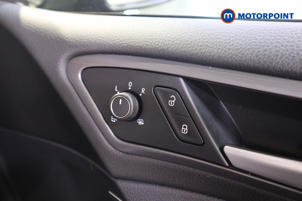 Volkswagen Golf Match Edition Manual Petrol Hatchback - Stock Number (1548498) - 10th supplementary image