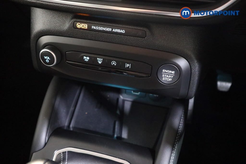 Ford Focus Active X Vignale Edition Manual Petrol-Electric Hybrid Hatchback - Stock Number (1548513) - 7th supplementary image