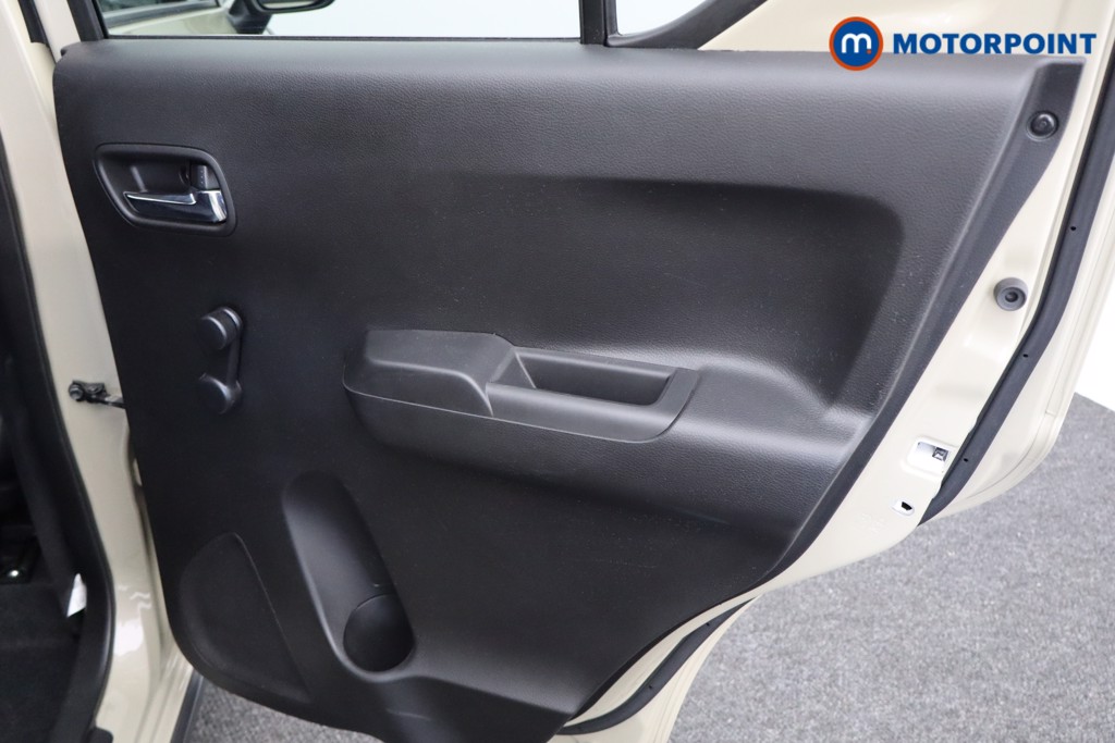Suzuki Ignis Sz-T Manual Petrol-Electric Hybrid SUV - Stock Number (1548538) - 15th supplementary image
