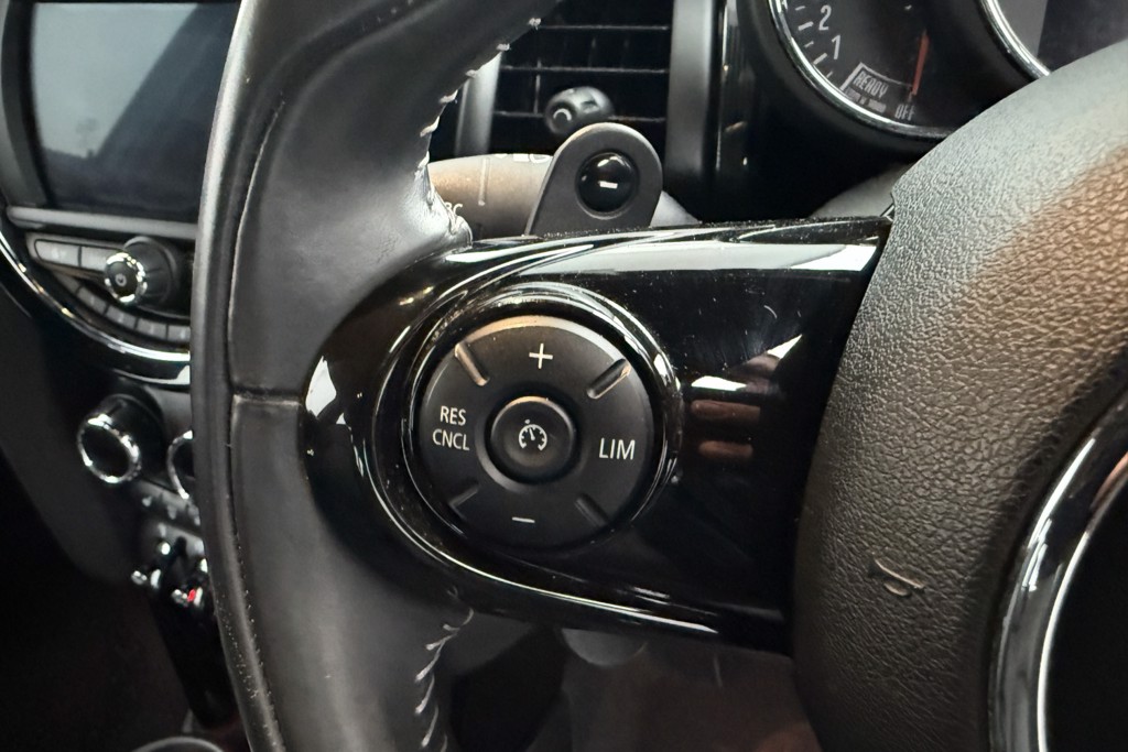 Mini Hatchback Cooper S Exclusive Automatic Petrol Hatchback - Stock Number (1548679) - 3rd supplementary image