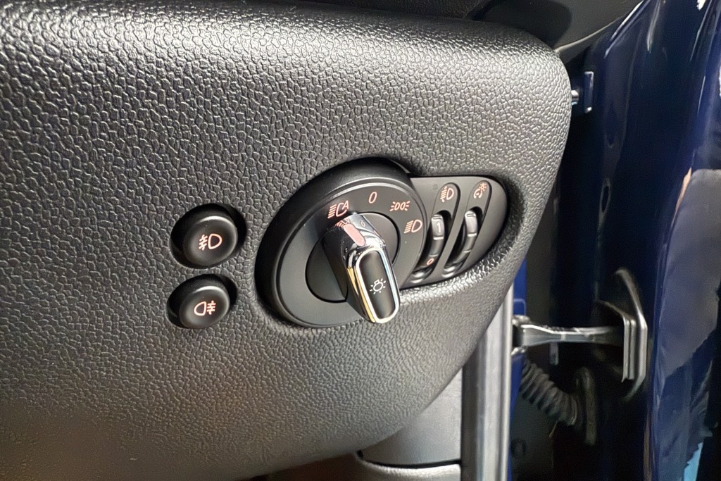 Mini Hatchback Cooper S Exclusive Automatic Petrol Hatchback - Stock Number (1548679) - 15th supplementary image