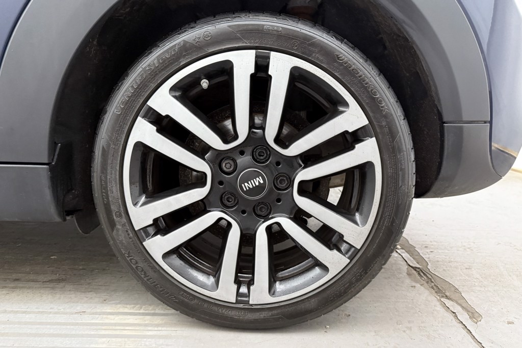 Mini Hatchback Cooper S Exclusive Automatic Petrol Hatchback - Stock Number (1548679) - 32nd supplementary image