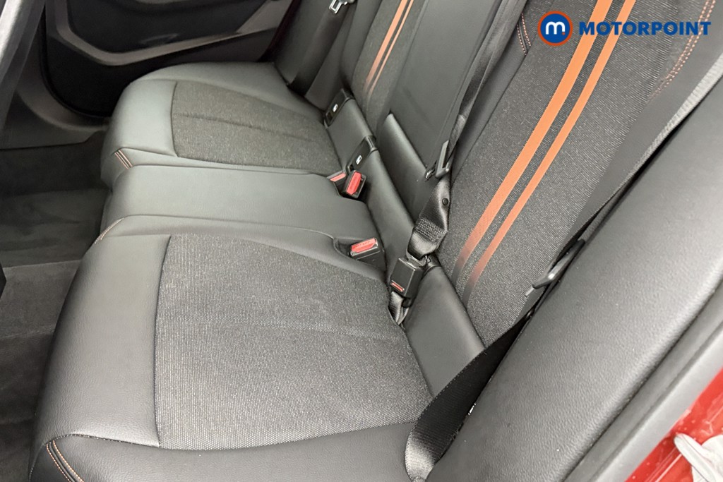 BMW 2 Series Sport Manual Diesel Saloon - Stock Number (1548788) - 22nd supplementary image