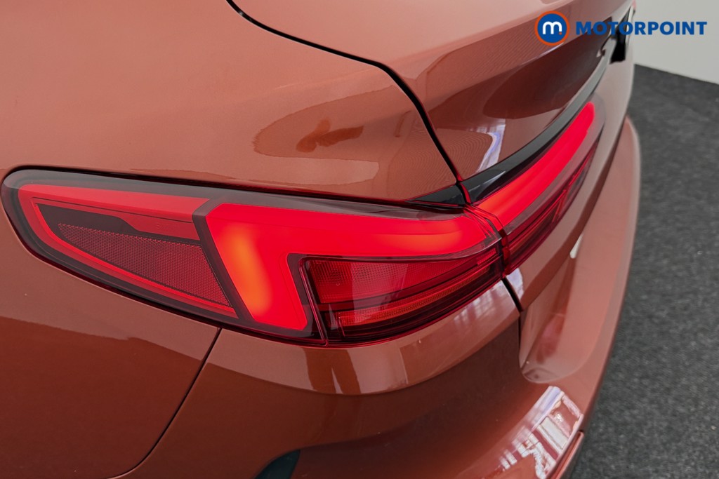 BMW 2 Series Sport Manual Diesel Saloon - Stock Number (1548788) - 24th supplementary image
