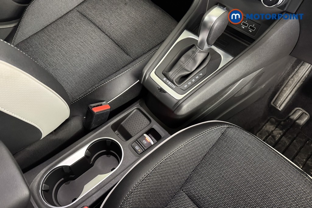 Renault Captur Techno Automatic Petrol-Electric Hybrid SUV - Stock Number (1549149) - 9th supplementary image