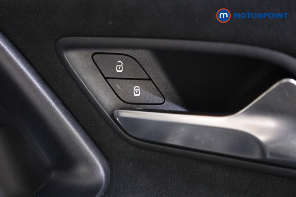 Mercedes-Benz A Class Amg Line Automatic Petrol Plug-In Hybrid Hatchback - Stock Number (1549437) - 12th supplementary image