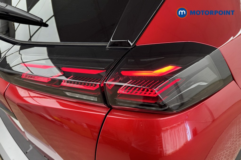 Peugeot 2008 GT Automatic Petrol-Electric Hybrid SUV - Stock Number (1549982) - 17th supplementary image