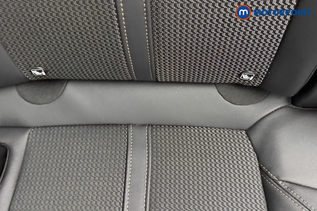 Peugeot 3008 GT Automatic Petrol SUV - Stock Number (1550086) - 24th supplementary image