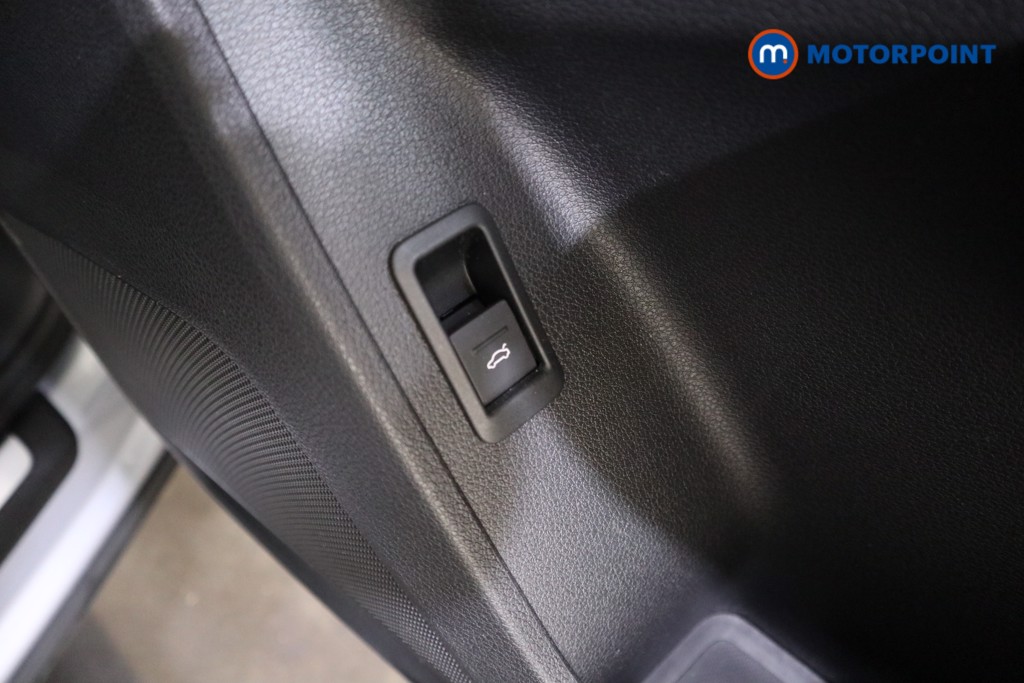 Audi Q3 Sport Manual Petrol SUV - Stock Number (1550212) - 12th supplementary image
