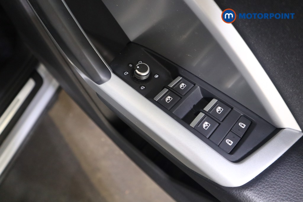 Audi Q3 Sport Manual Petrol SUV - Stock Number (1550212) - 13th supplementary image