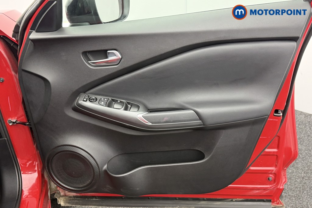 Nissan Juke Acenta Premium Automatic Petrol SUV - Stock Number (1550483) - 14th supplementary image