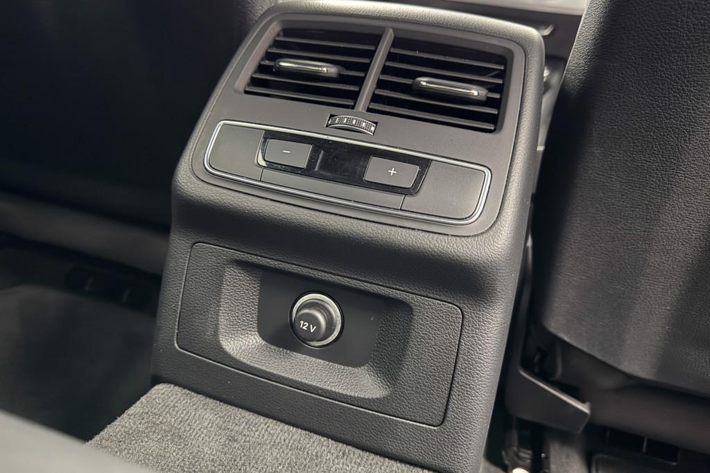 Audi A4 S Line Automatic Petrol Saloon - Stock Number (1550961) - 27th supplementary image