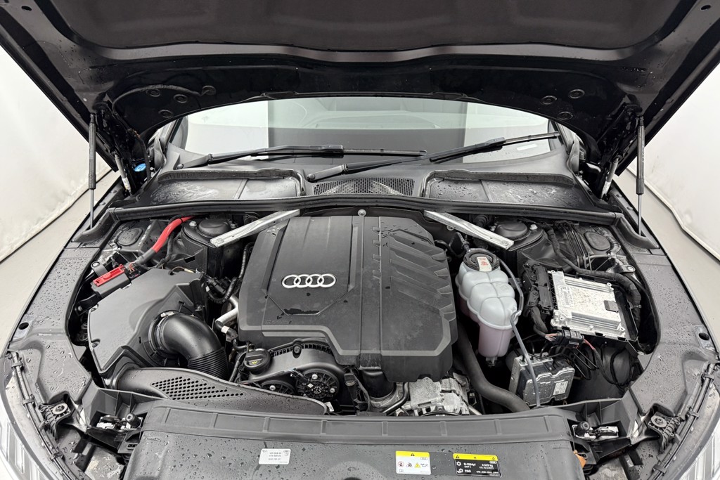 Audi A4 S Line Automatic Petrol Saloon - Stock Number (1550961) - 35th supplementary image